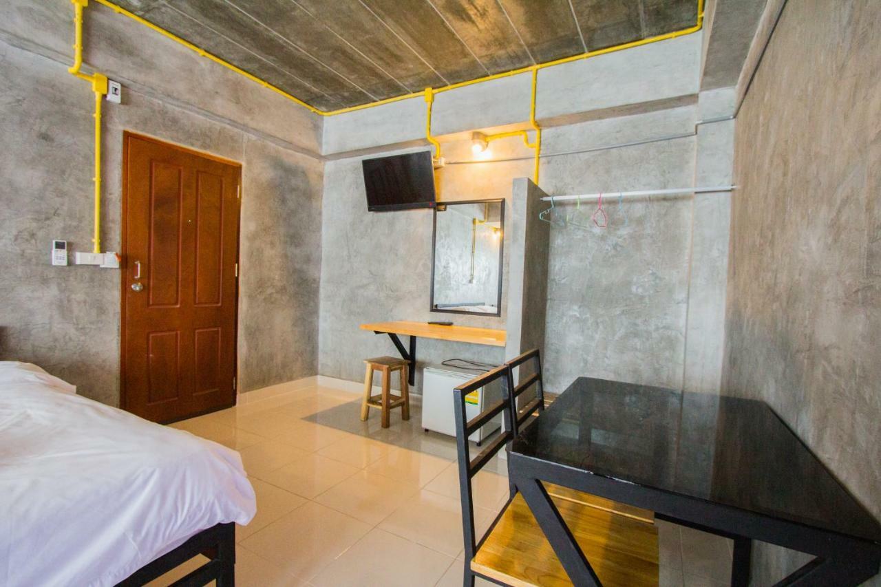 The Sky Loft Hotel Pathum Thani Eksteriør billede