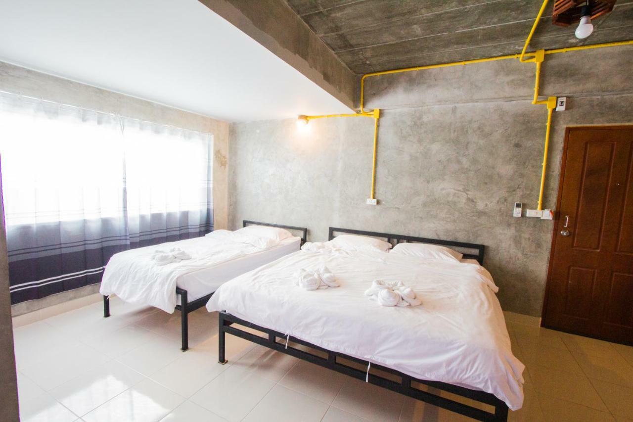 The Sky Loft Hotel Pathum Thani Eksteriør billede